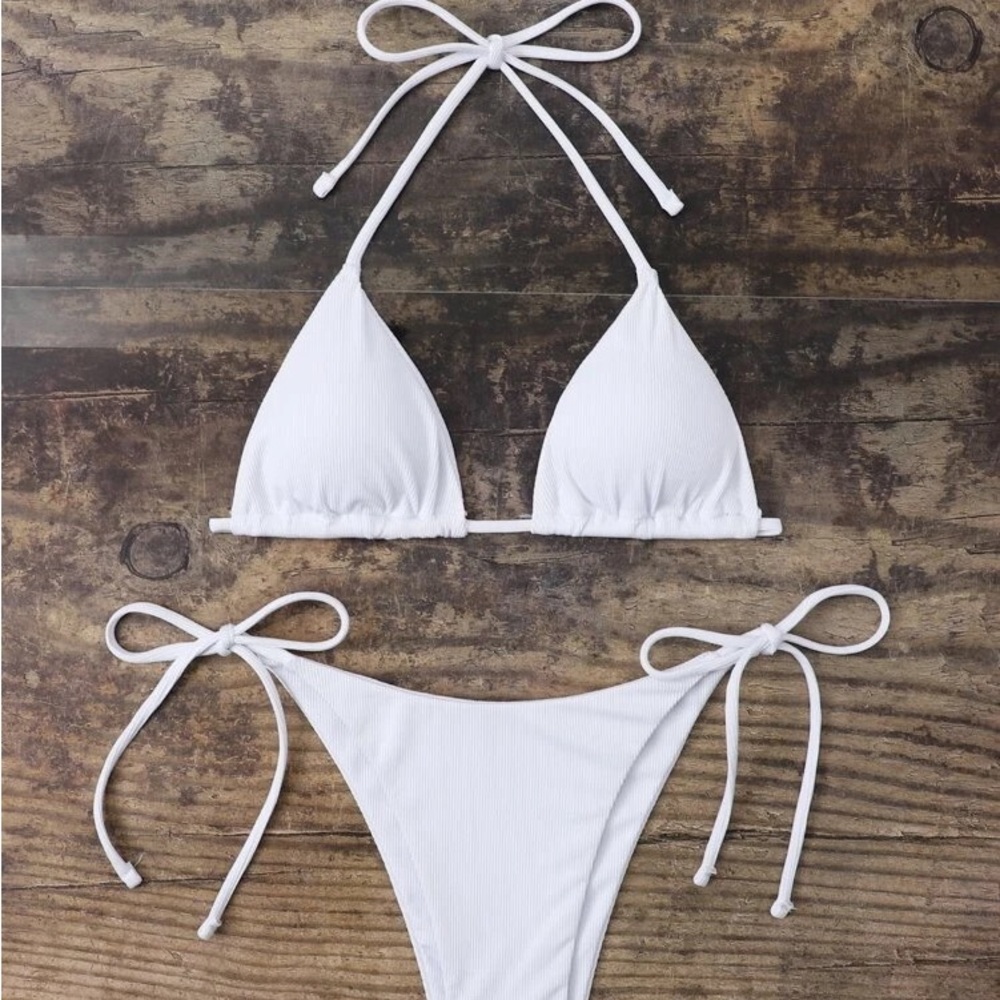 TRIANGLE SWIM TOP ONLY